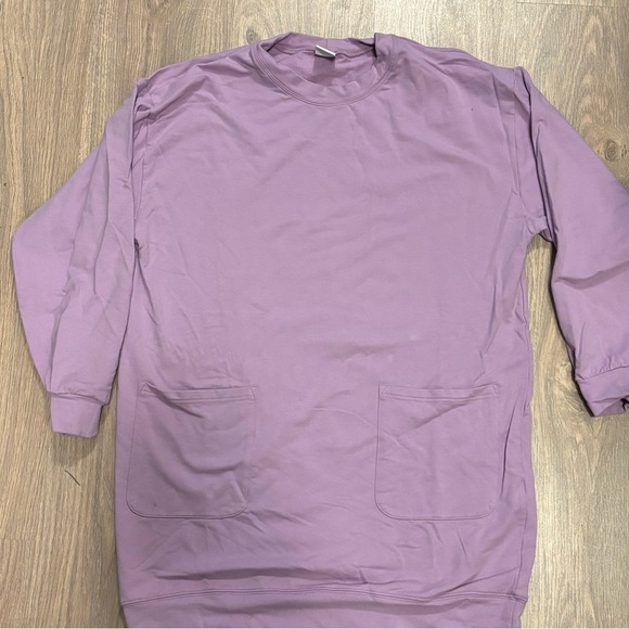 Smash + Tess Sweatshirt - Picture 4 of 4